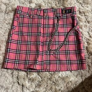 OMighty pink Plaid Skirt with loose chains NWT
